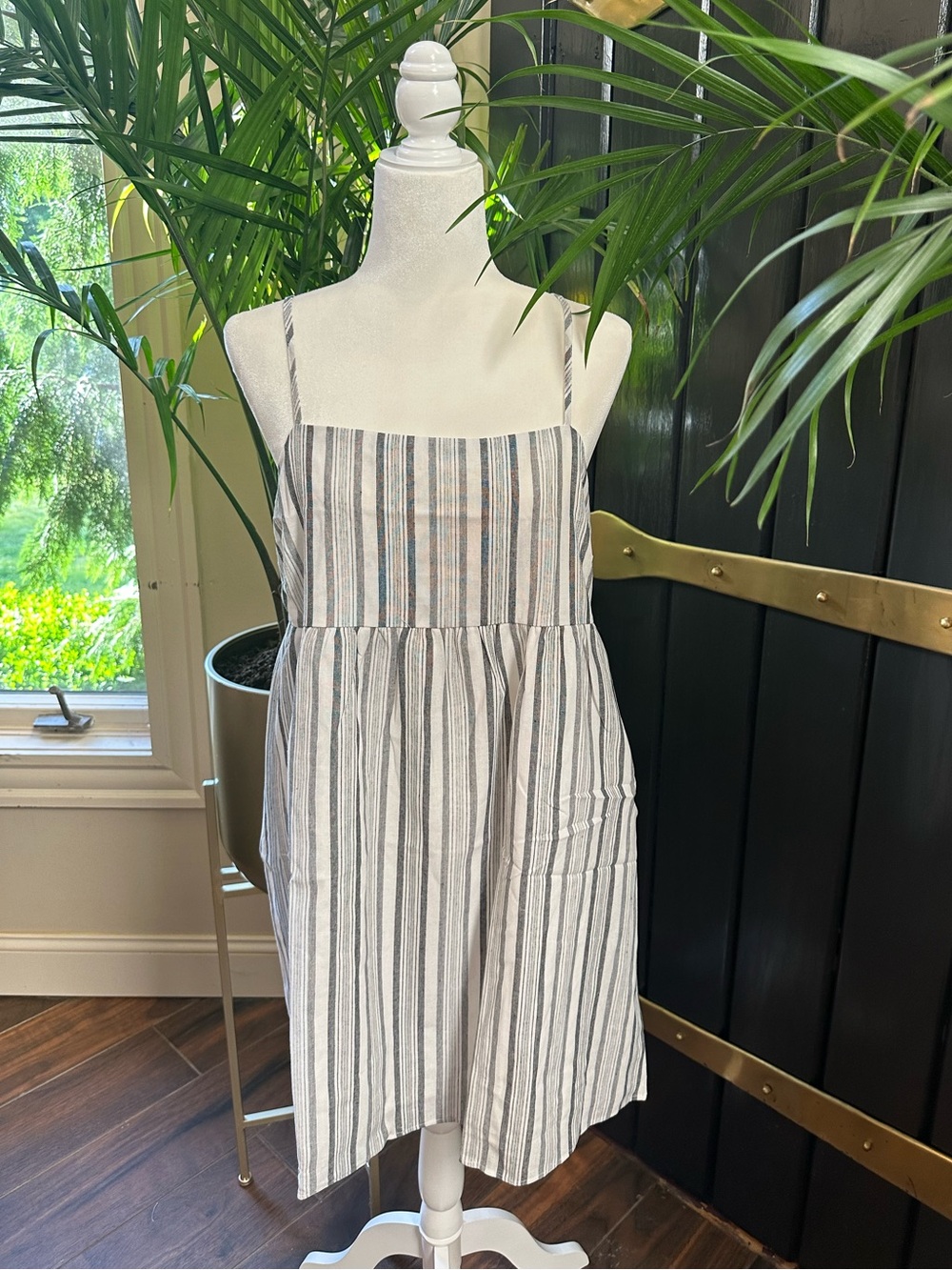 NWT ANDRÉE BY UNIT Pinstripe black Tan babydoll high waist dress sundress Sz Med